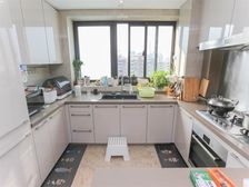 【内环内】进【浦东精选装修】才【带产权车位】!