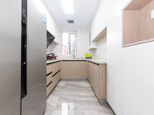 正南吉大公寓2室1厅精装修