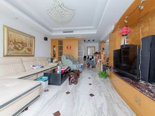 内环内,顶复带大楼台,带阁楼,使用面积多