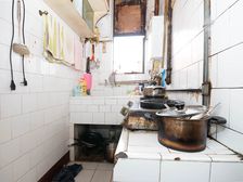 此房一门关,满五,朝南通透两房,无遮挡,全明户型。