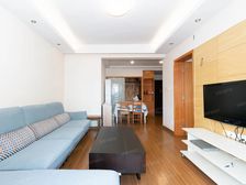 高品质小区罕见正气大一房有车位正对南向花园