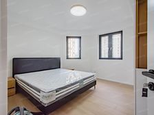 咫尺南京路,出门可观LV巨轮,南京西路3轨交汇看公园