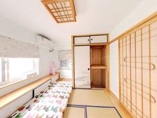 地铁口电梯两房,新天地一公里,烫金地段