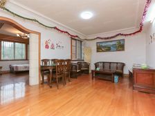 内环世纪公园旁,三房两卫商品房,近地铁,楼层位置好