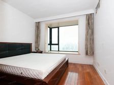 近地跌公园,三开间朝南全明户型,