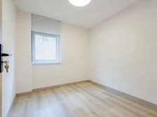 有天有地全幢新里,精装,紧挨着南京西路锦仓文华