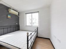 静安寺华山路,精装小户型2房。上戏旁,看房方便