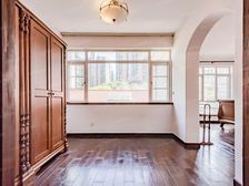 南京西路板块联排别墅地上三层有露台