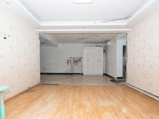 大三房黄浦江边单价低三代同堂