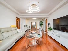 人民广场背靠苏州河小高层一梯两户板式全明南北通