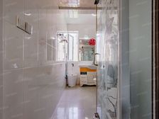 一梯两户,附35平阁楼,商圈繁华,三轨交汇,随时看房