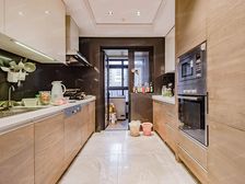 低总价高功能四房,次新房中的精品拎包入住省百万装修