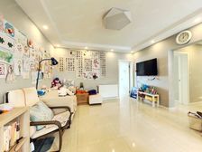 房东诚意出售精装修视野好方便看房