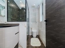 永业公寓4室2厅南北