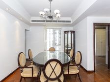 南北通户型精装修,新天地铂金地段。