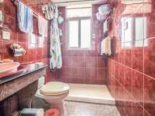 飞机户型三房一梯两户带车库业主诚售