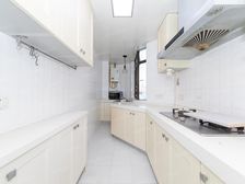 新上好房,拎包入住,面对花园,诚售