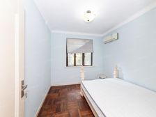 新上好房,拎包入住,面对花园,诚售