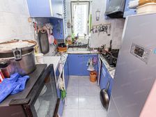 两房朝南高区,采光好,前面无遮挡,视野好