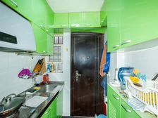 新上电梯平层到户,户型方正,小区中间位置,采光好