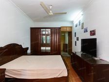 老静安内环内近地铁便宜一室诚意出售