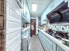 新天地板式一房,正气朝南中间层,自住精装