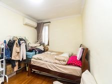 一梯三户,边套全明户型,非顶楼,