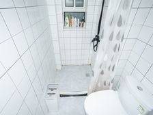 朝南精装修+厨卫有窗+采光好税费少+诚意出售看房方便