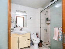 02年商品房,有电梯,地铁18号7号2号16号线,看房方便