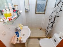 阳光无遮挡、位置安静、业主诚意出售、拎包入住