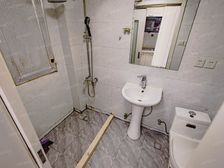 浦西静安寺板块朝南小户型出则繁华入则宁静业主诚售