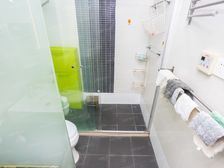 内环内,地铁口,沿河景观房,看公园全景,万科物业!