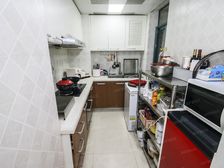 连体大阳台,全南户型,看小区花园