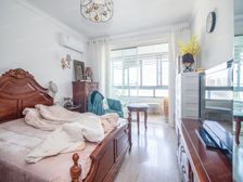 电梯高层,大阳台,采光好,精装拎包入住,诚意出售