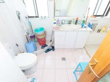 此房满五年好楼层南北通全明两房卫生间双窗