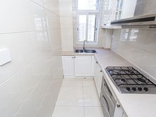 地铁口+南北通全明3房+满五年+新天地旁+商场围绕