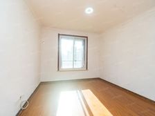 花园式小区飞机户型大三房,高区景观楼层,户型正气