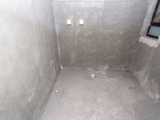 马当路清水毛坯一手次新房带产权车位