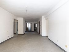 马当路清水毛坯一手次新房带产权车位