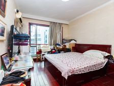 顶楼复式一梯一户,内环内人车分流,高区自带大露台