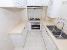 小新天地,二期08年,唯1在售两房,前看公园后看花园