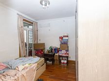 此房业主诚意出售,看房方便,后排南北通安静