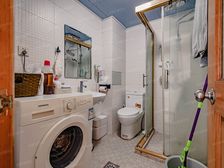 静安寺商圈,闹中取静,地段好,配套齐全,视野开阔。