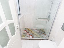 2014次新房纯商品房满五为一全天阳光随时看房