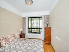 正对小区花园150米栋距四房朝南正气明亮