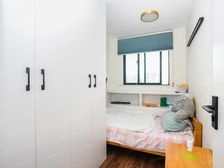 稀罕复式+南北通+三卫+全明+沿河!4年新装修拎包入住