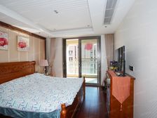 顶复带露台,黄浦江景,带双车位,次新品质小区