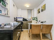 业主急卖自住精装修,拎包住,地段好,满五年!