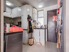 太古汇旁,雕塑公园里,南京西路站3轨交互处,喜欢吗