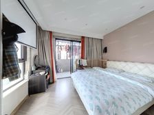 精装修,全明户型,看房方便,业主诚意出售,价格可谈